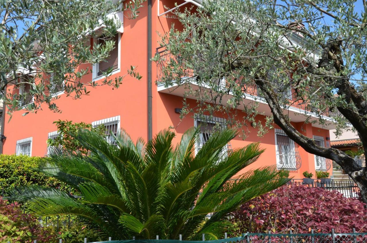 Bed and Breakfast H2O Sirmione Exterior foto